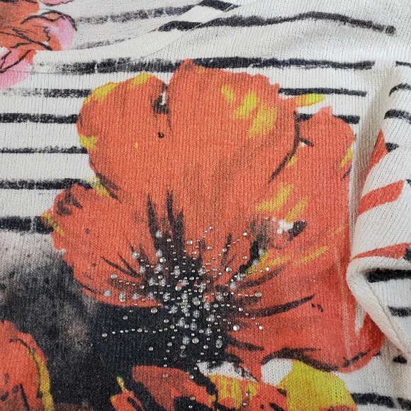 Arden B Poppy Striped 3/4 sleeve resort top Womens - Picture 4 of 14